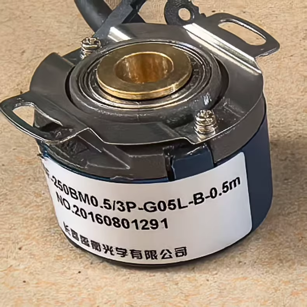 ZKD-60F-250BM0.5/3P-G05L-B-0.5m